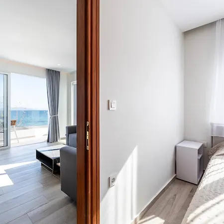 Nefeli-beachfront -apartment Кос