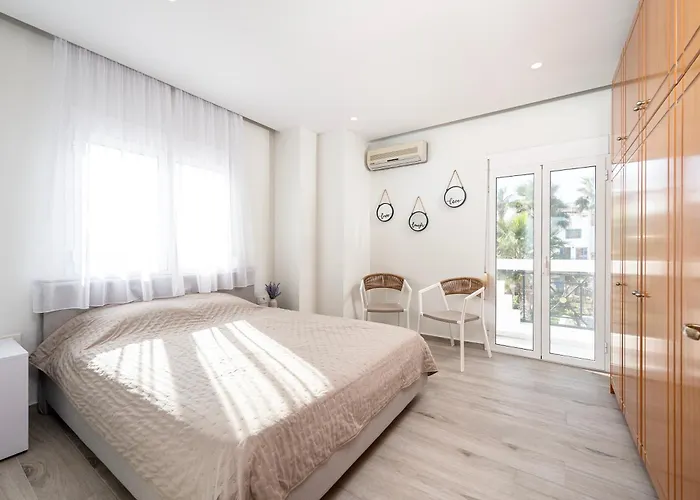 Nefeli-beachfront -apartment *