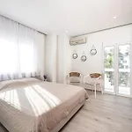 Nefeli-beachfront -apartment *